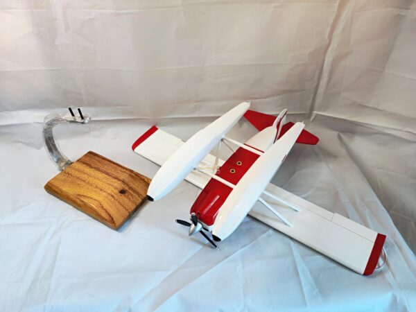 MAULE M-7-235 Floatplane with detailed craftsmanship.